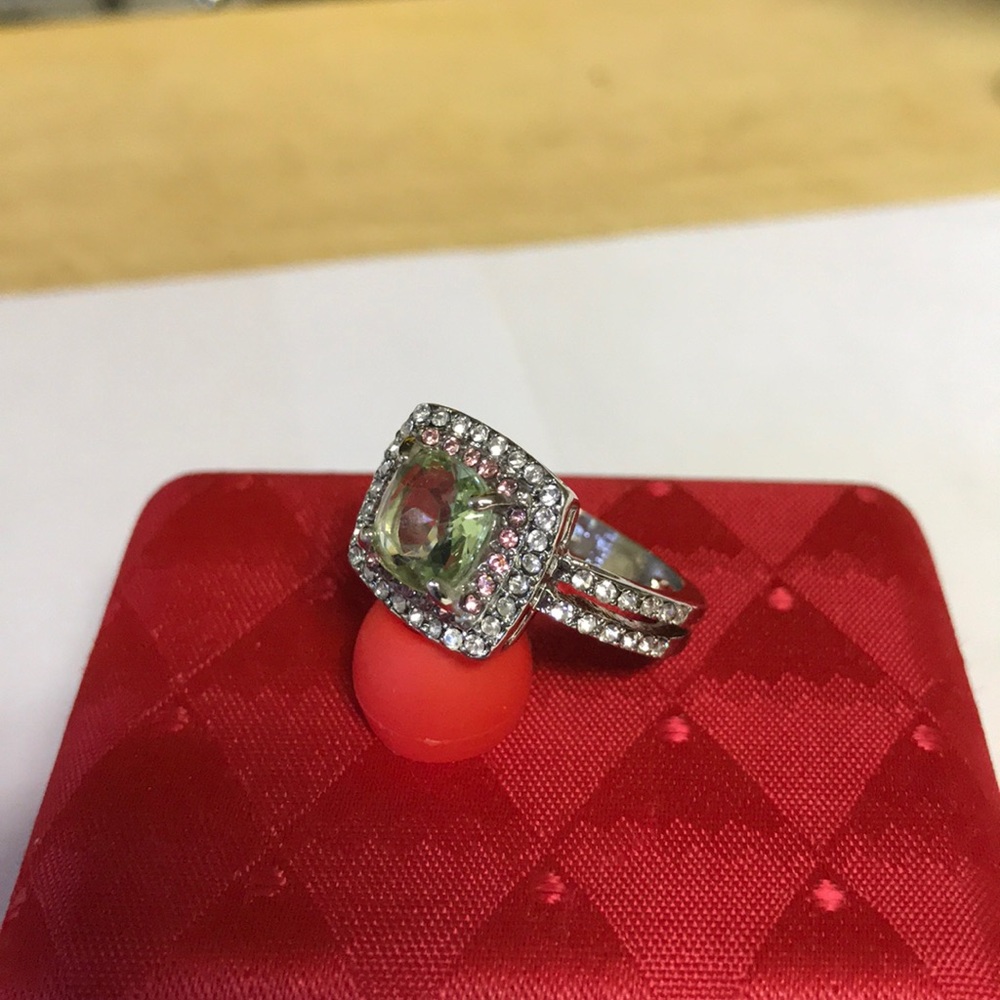 CZ Diamond ring - Picture 2 of 7